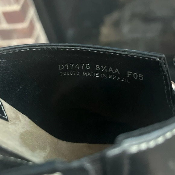 Women's Cole Haan Black Leather Slip On Clogs Mules Shoes D17476 size 8.5AA - Picture 7 of 8